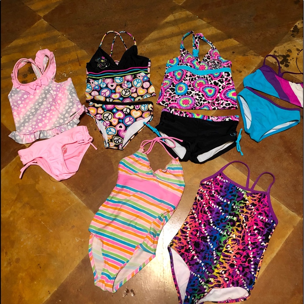 Girls swimsuits